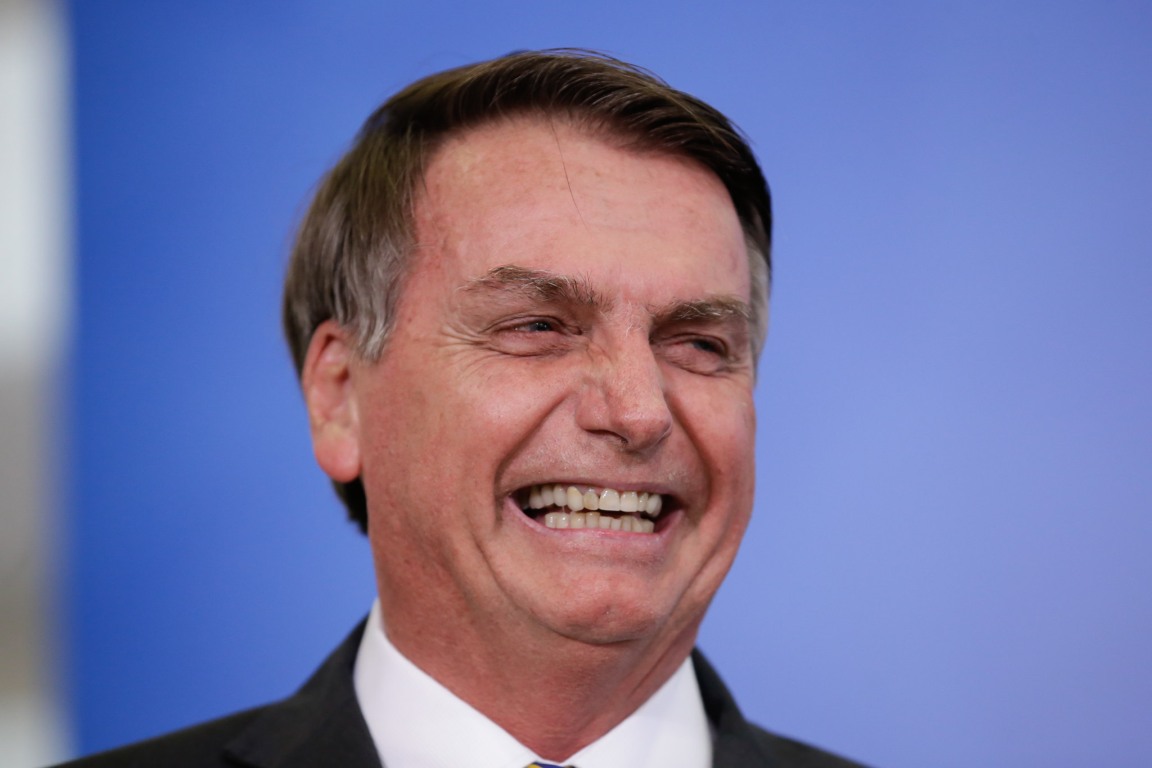 Todos os três testes de Bolsonaro para o coronavírus deram negativos