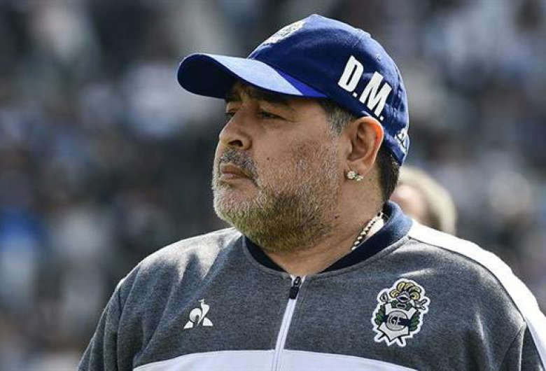 Maior jogador de futebol argentino da história, Diego Maradona morre