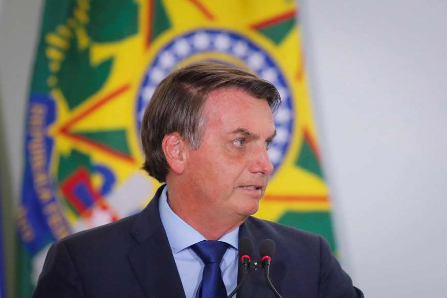 Alta de 39% no preço do gás natural é “inadmissível”, diz Bolsonaro