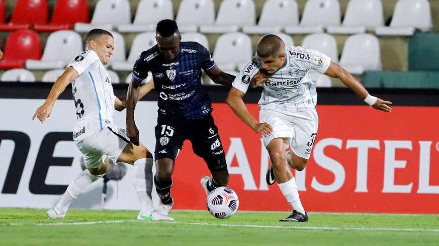 Da postura do time às escolhas do auxiliar: o que deu errado para o Grêmio na derrota diante do Del Valle