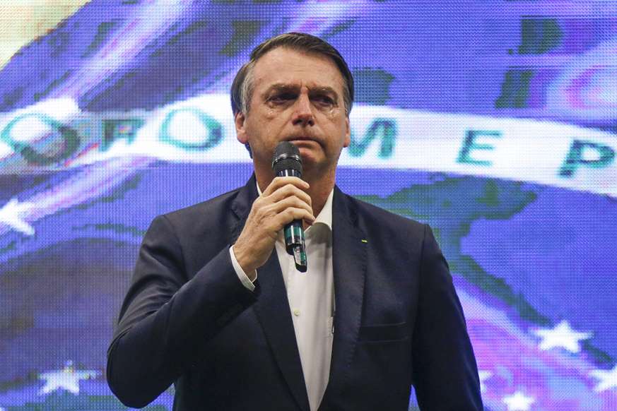 Congresso derruba veto de Bolsonaro e perdoa dívida bilionária de igrejas