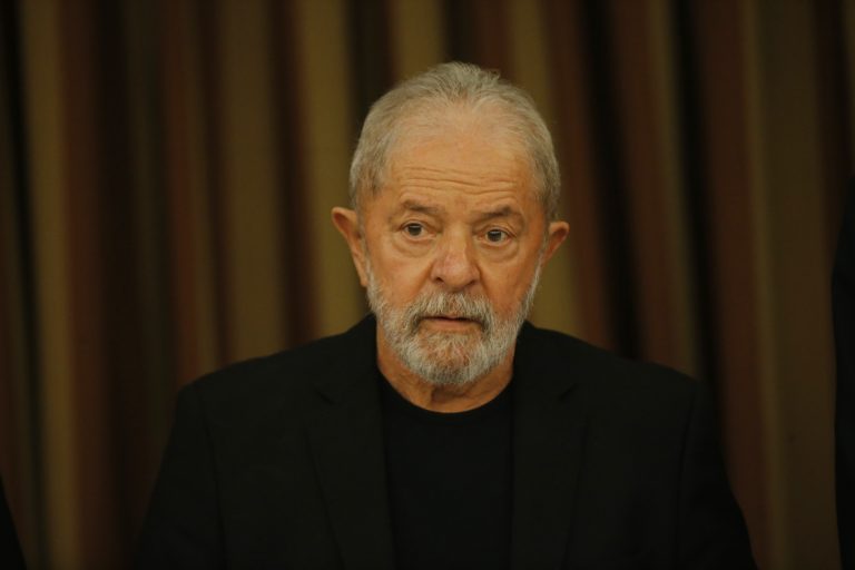 Juíza marca 'cara a cara' entre Lula e dono da Havan